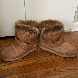 UGG fashion classic shaggy buckle shirt chestnut boots size 8